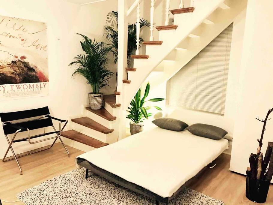 Ground Floor In Villa In Charlottenburg Garden View Berlino Esterno foto